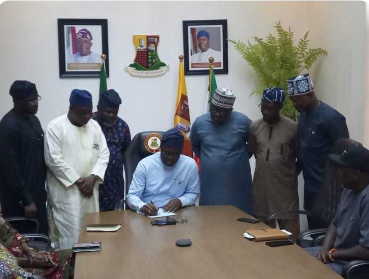 Makinde signs Oyo Electricity Regulatory Commission Bill into Law
