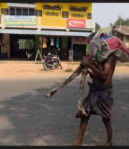 VIDEO: Man Exhumes Sister’s Corpse to Prove Death After Bank Refuses N274,000 Withdrawal