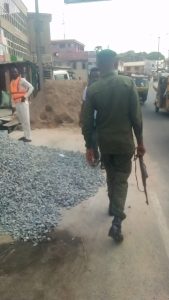 Oyo Govt Warns Against Dumping of Building Materials on Roads, Walkways , Arraigns Offender