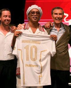 Ronaldinho makes sensational football return at 46