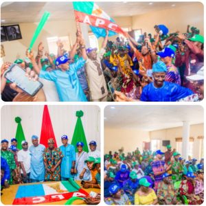 PDP Candidate, Accord Aspirant, 3,000 Others defect to Oyo Apc